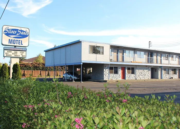 Silver Sands Motel